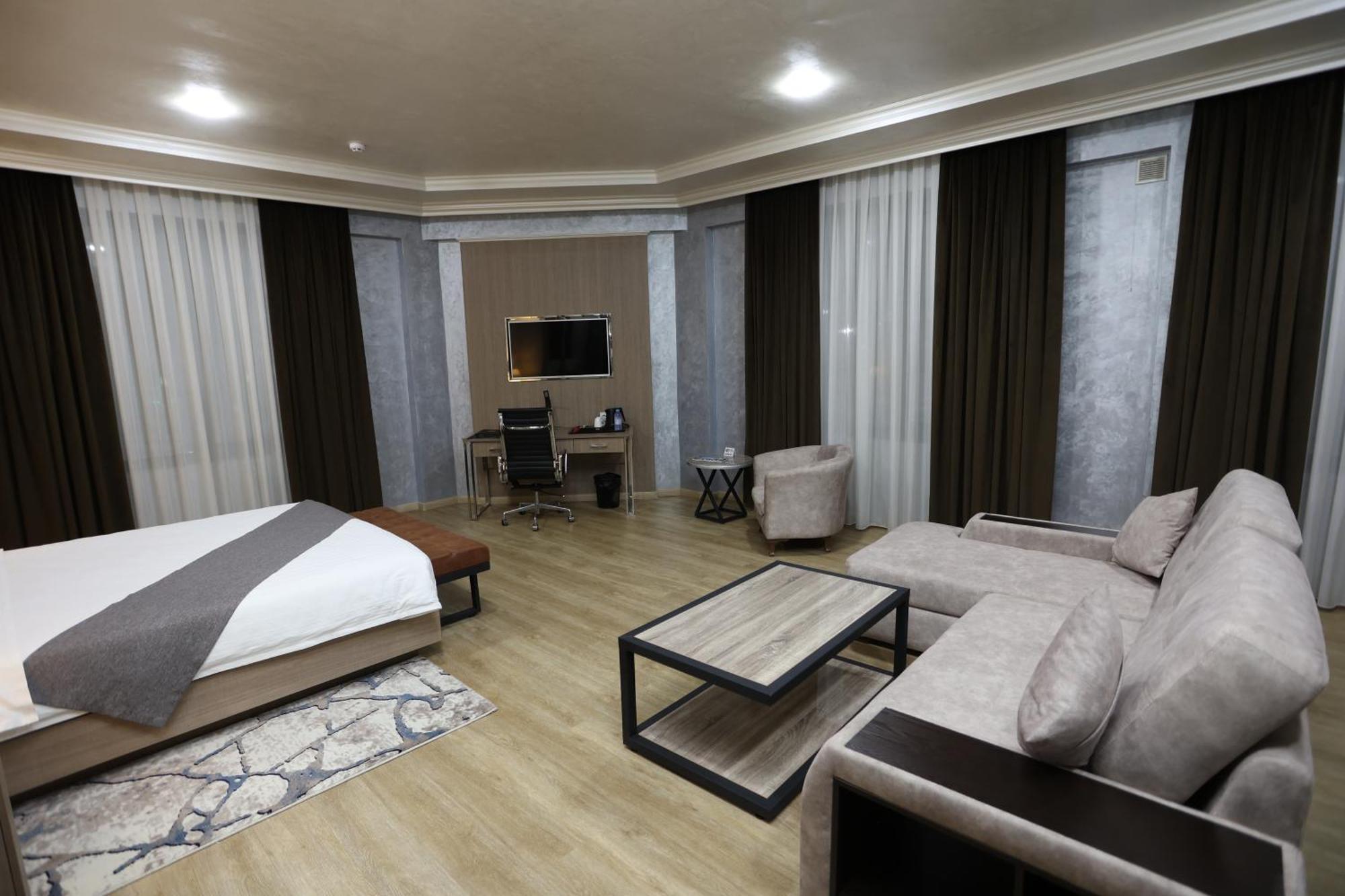 Chlnor Hotel أنديجان المظهر الخارجي الصورة