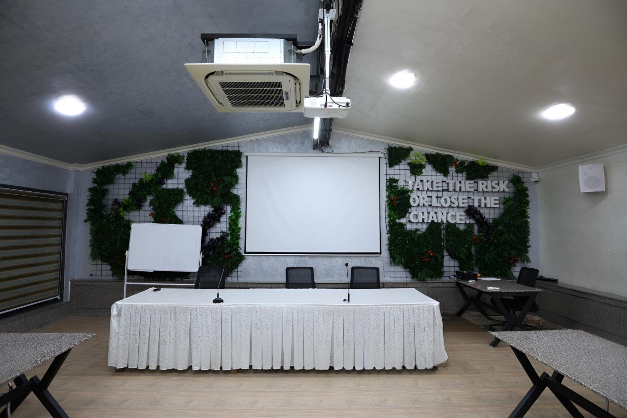 Chlnor Hotel أنديجان المظهر الخارجي الصورة
